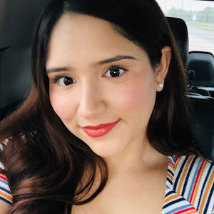 Meet your Posher, Valeria